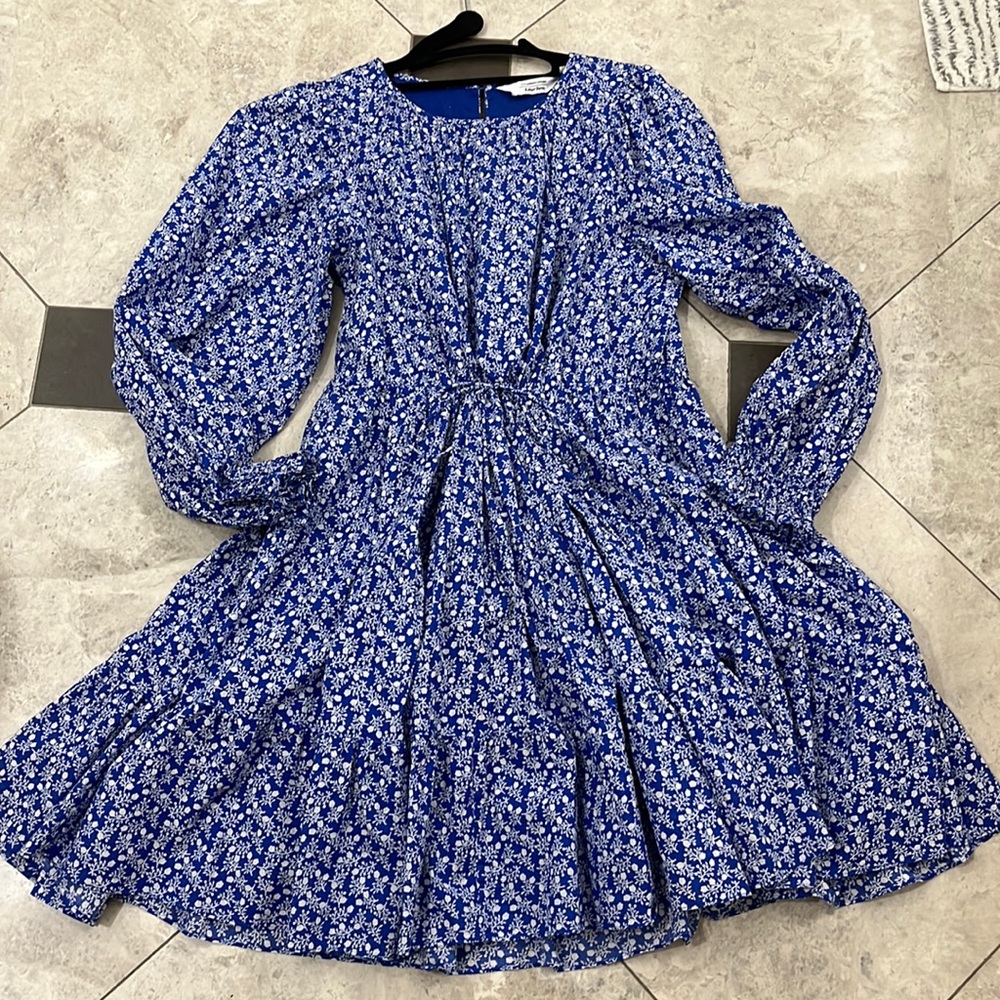 & Other Stories flowy dress. Drawstring middle tie. SMALL